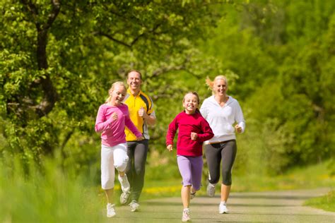Ежедневные прогулки и физическая активность: поддерживаем здоровье и радуемся вместе