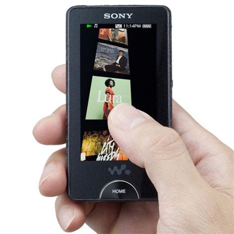 Зарядка и подключение медиаплеера Sony Walkman