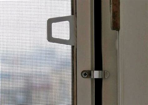Защитите свой дом от насекомых с помощью сеток на окна и двери