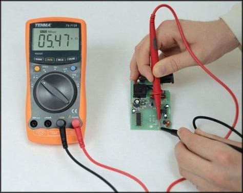 Использование мультиметра для проверки контактов реле