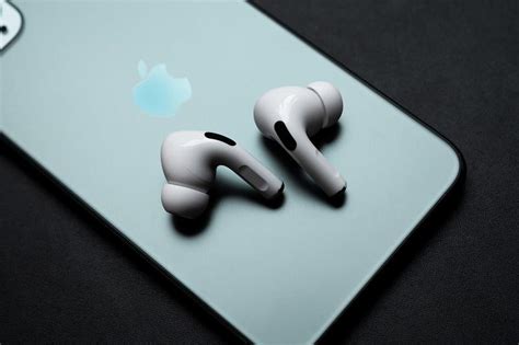 Как правильно активировать AirPods в облаке – информационный путеводитель