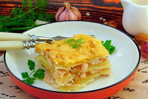 Картофельный гратен с курицей и грибами