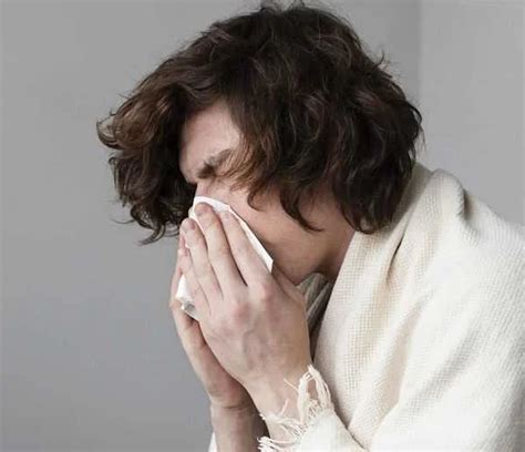 Периодический кашель и заложенность носа: возможные случаи появления