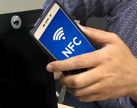 Проверка совместимости устройства с технологией NFC