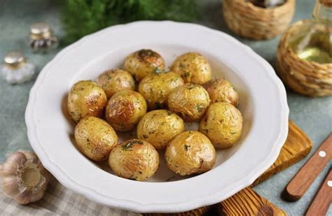 Разнообразие вариаций приготовления бейби картофеля в духовке