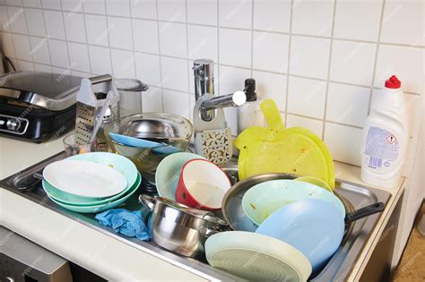 Символическое значение видения грязной и запыленной посуды в сновидении