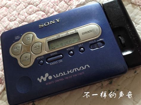 Система меню и основные элементы управления мультимедийного плеера Sony Walkman