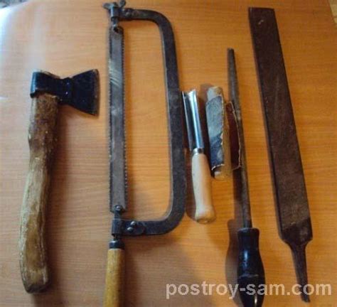  Материалы и инструменты для изготовления деревянной ложки 