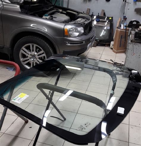  Подготовка автомобиля к установке нового переднего стекла 