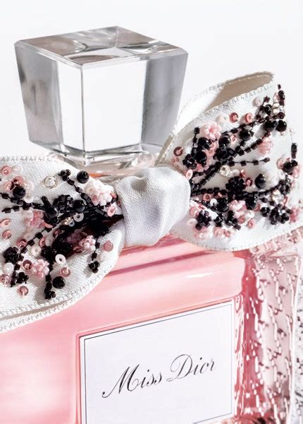  Проверка верности места покупки аромата от дома моды Dior 